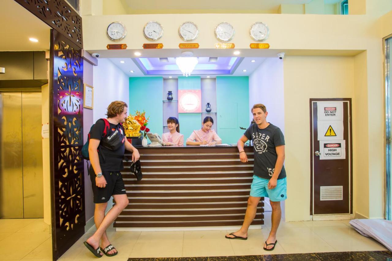 Golden Gate China Town Hotel Rangoon Buitenkant foto