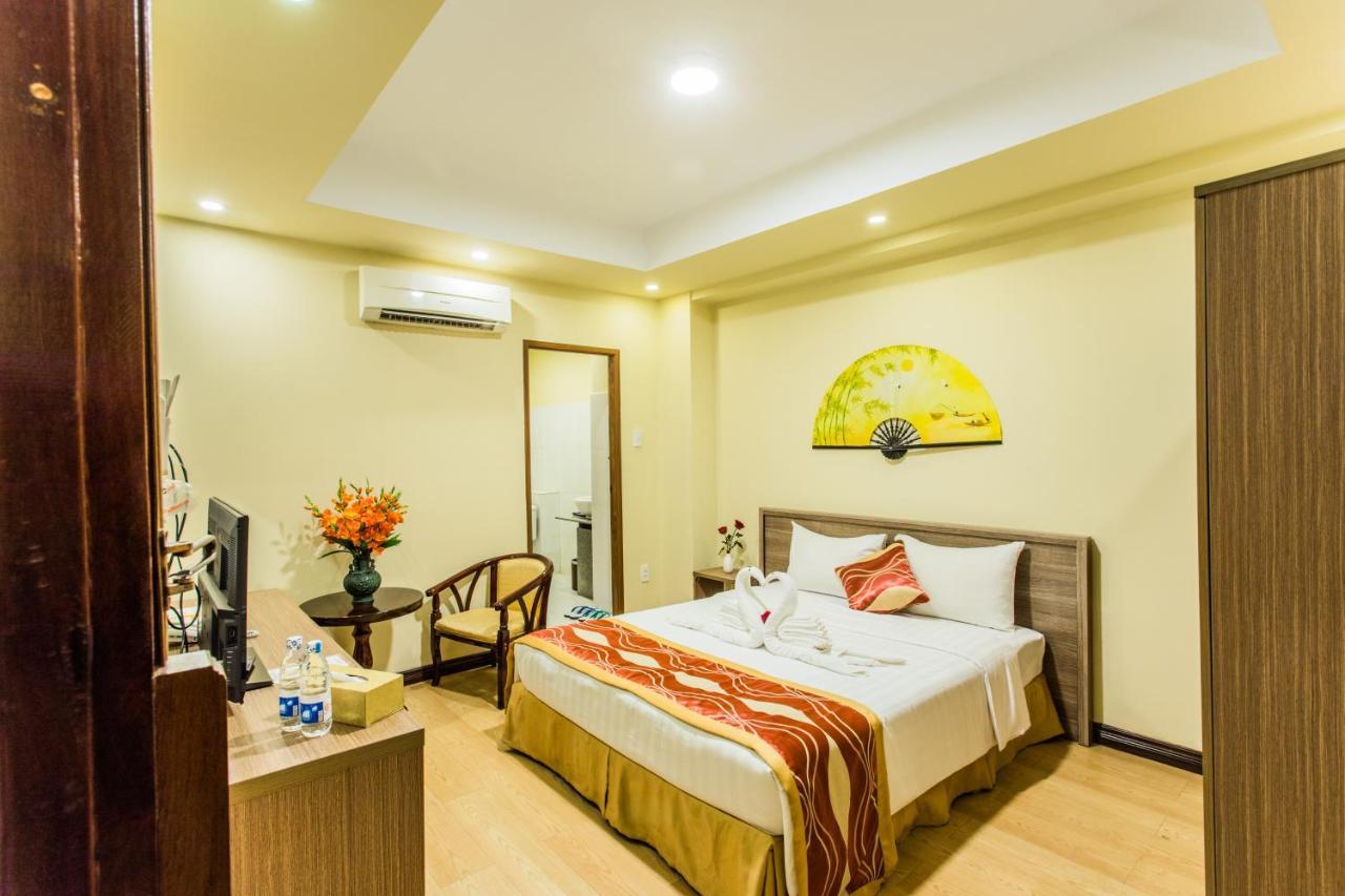 Golden Gate China Town Hotel Rangoon Buitenkant foto