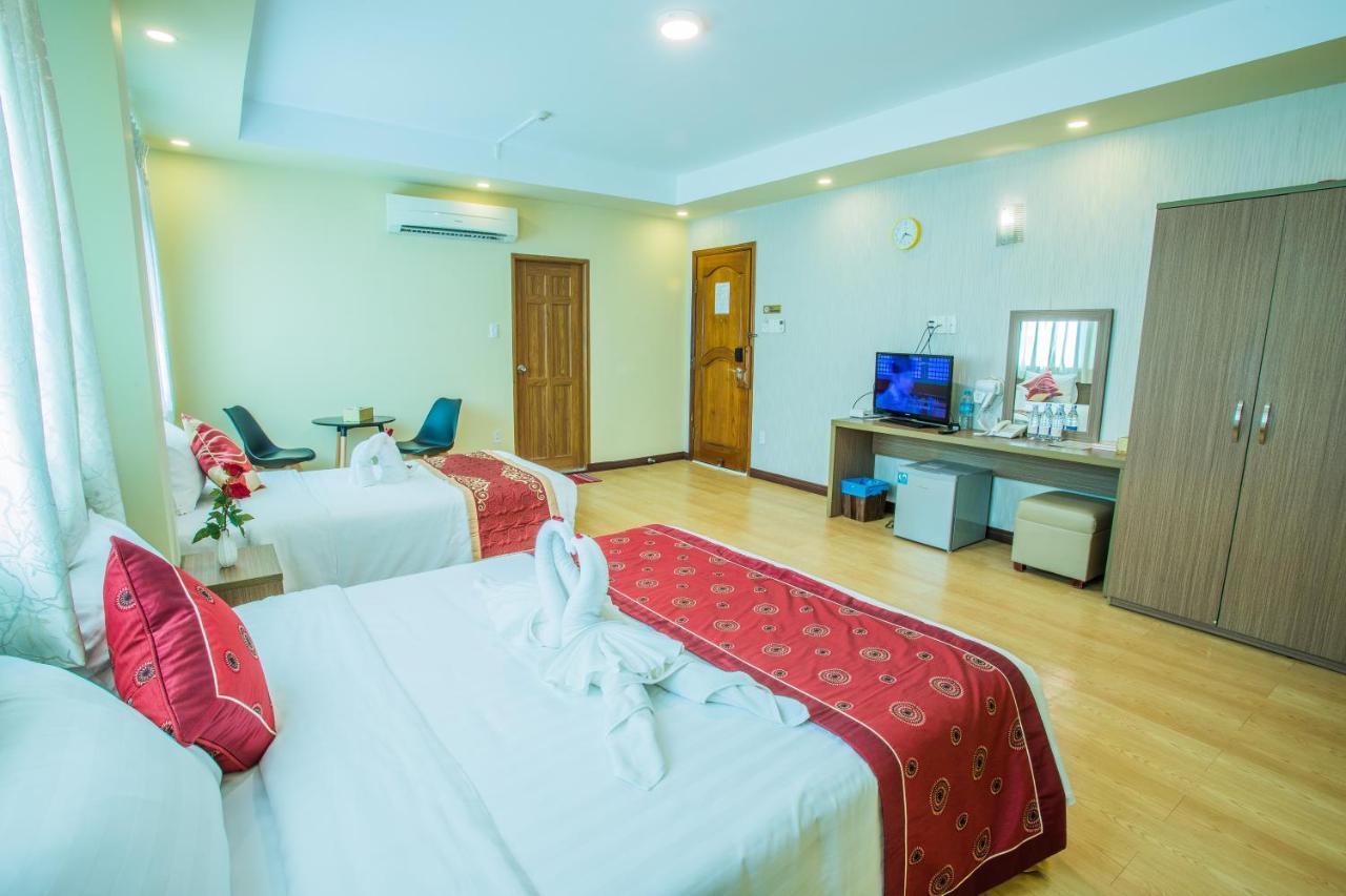 Golden Gate China Town Hotel Rangoon Buitenkant foto